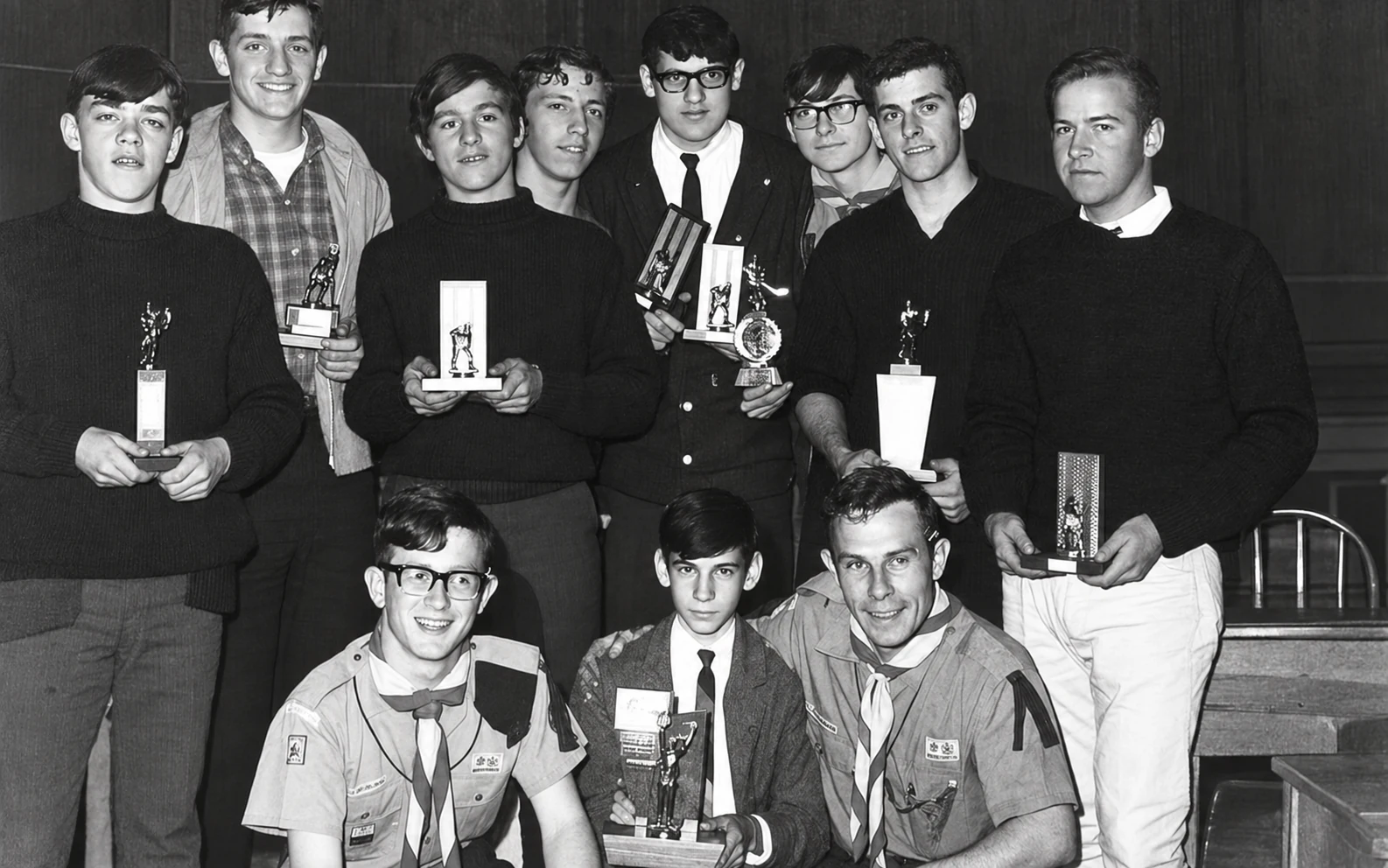 Scouts avec le Père Fernand Lapointe