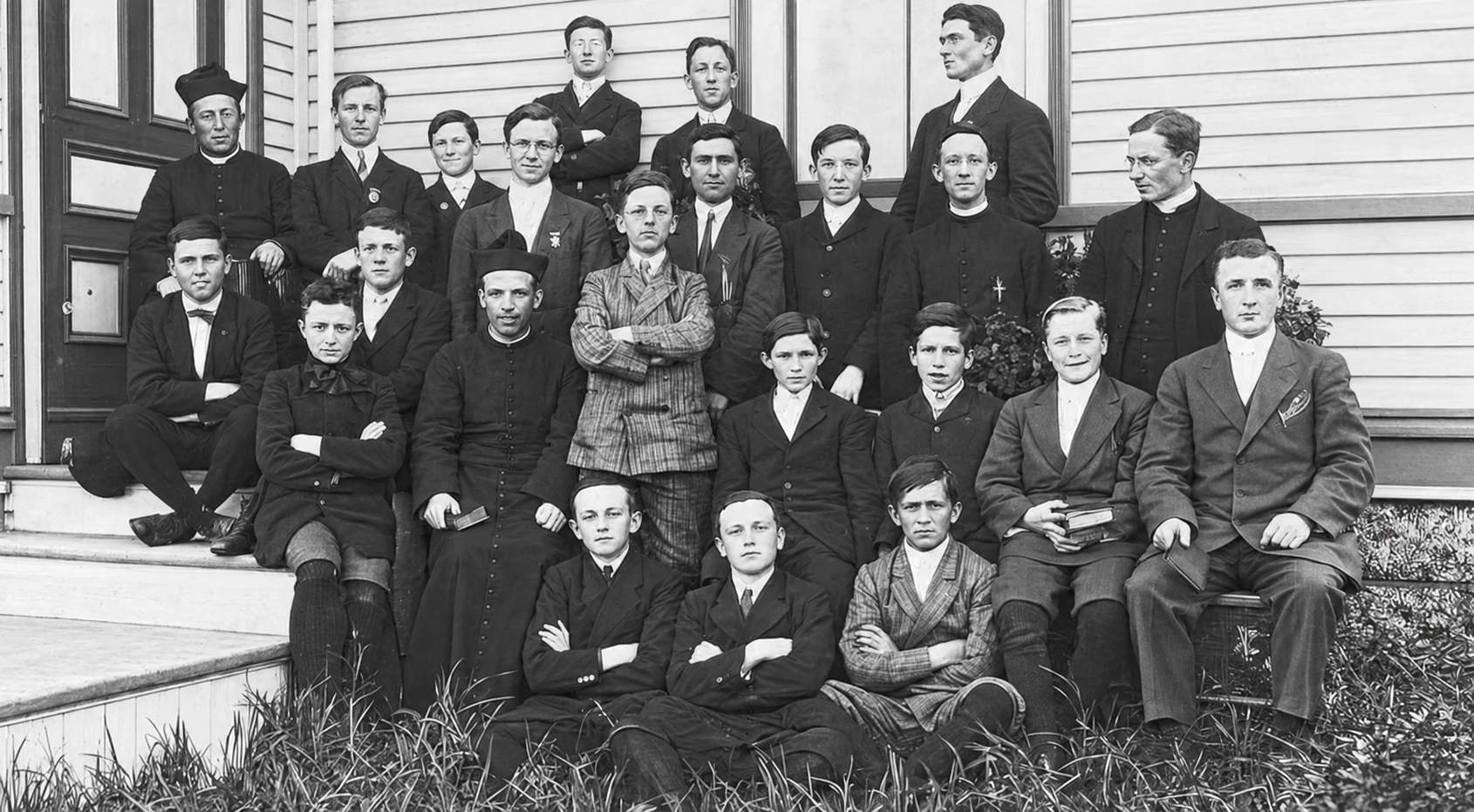 Juvenists in June 1913
