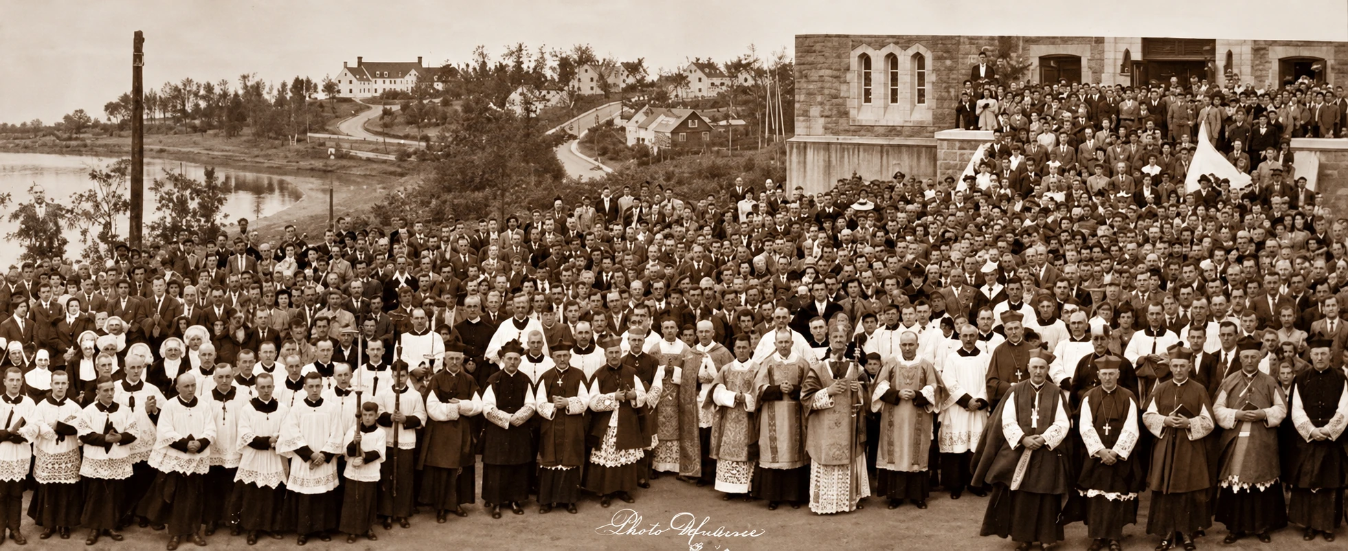 Episcopal enthronement in Baie-Comeau